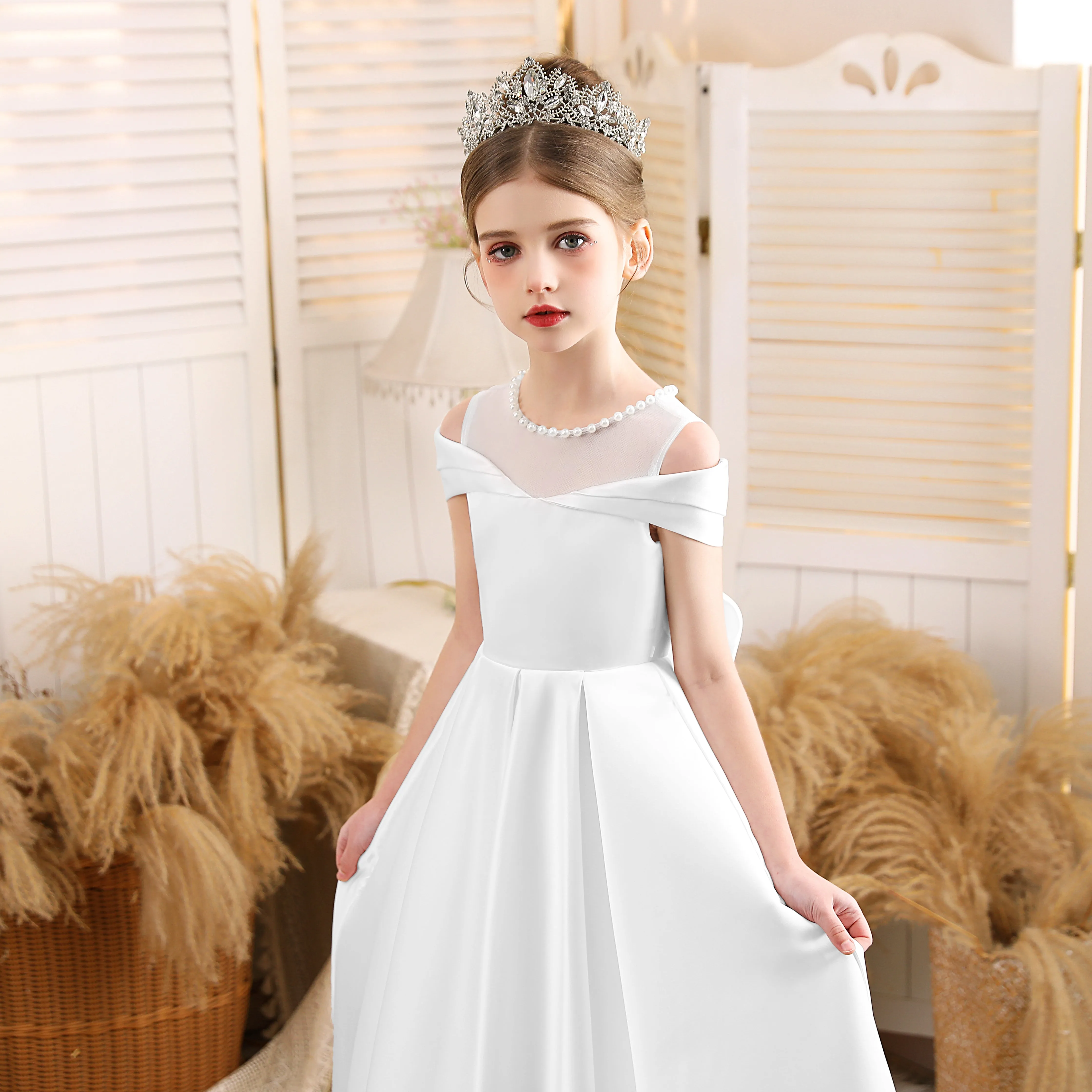 Ball-Gown/Princess Scoop Floor-Length Satin/Tulle Flower Girl Dress With Bow/Beading