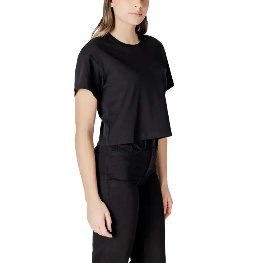 Black Cropped T Shirt and Jeans