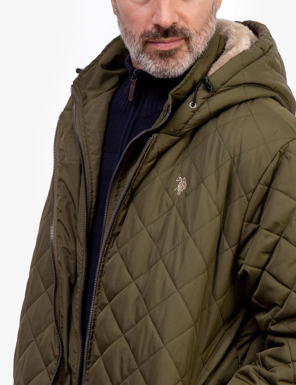 DIAMOND QUILTED HOODED JACKET WITH SHERPA
