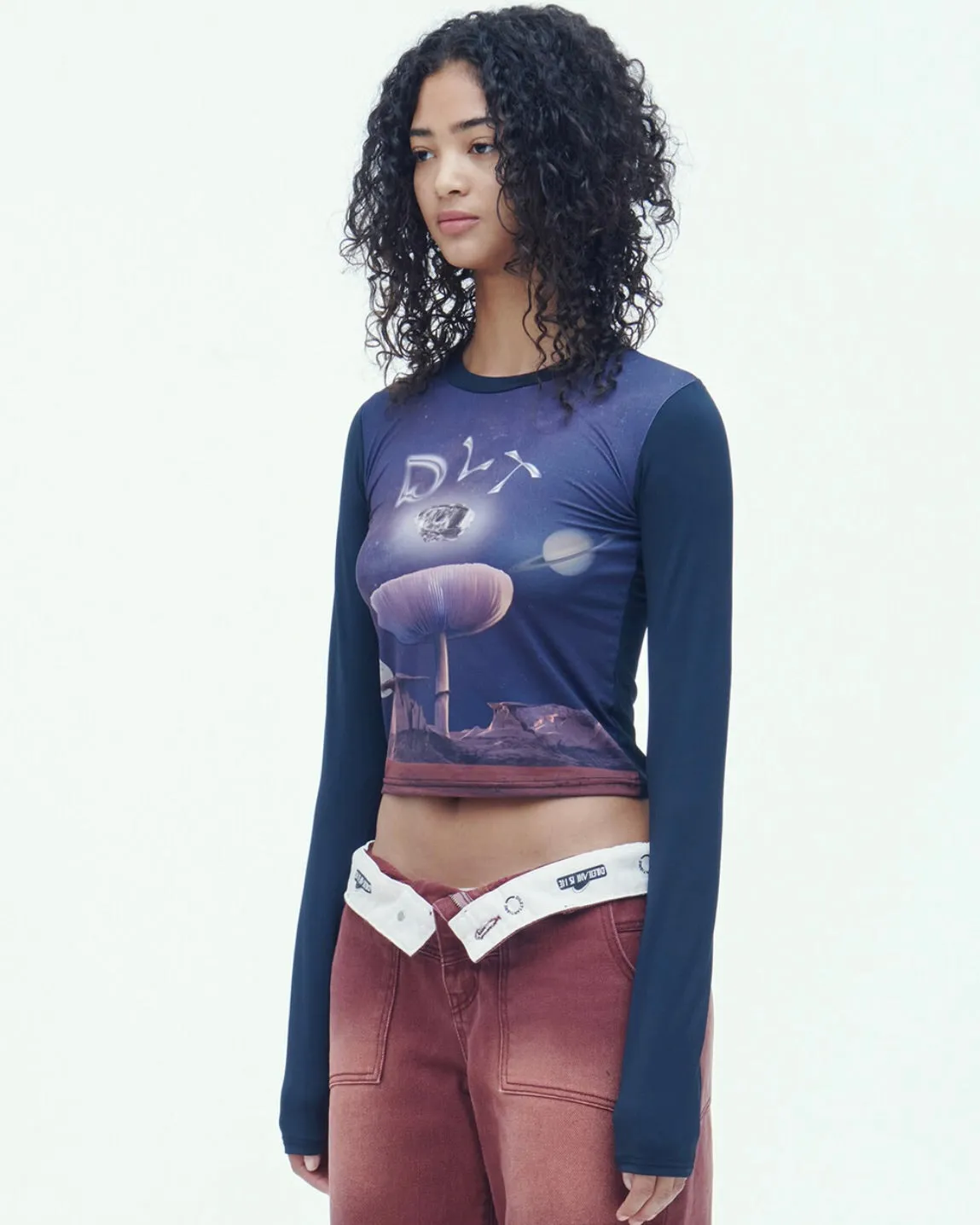 DILETTANTISME DLT Warmer Graphic Crop T-Shirt