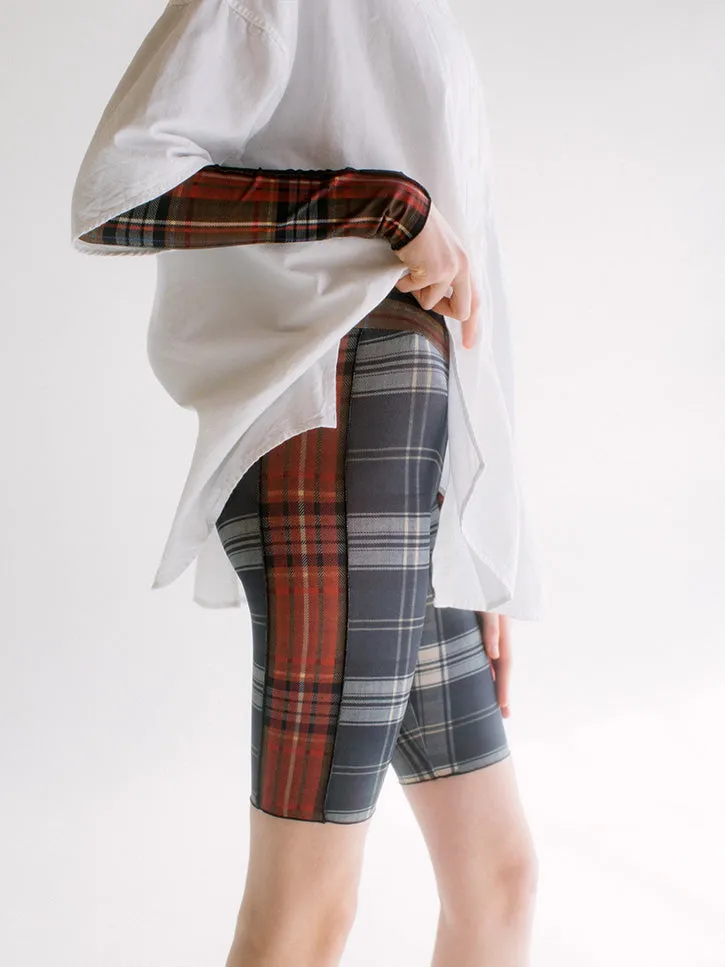 Linder Sabrina Flex Short, Black Plaid