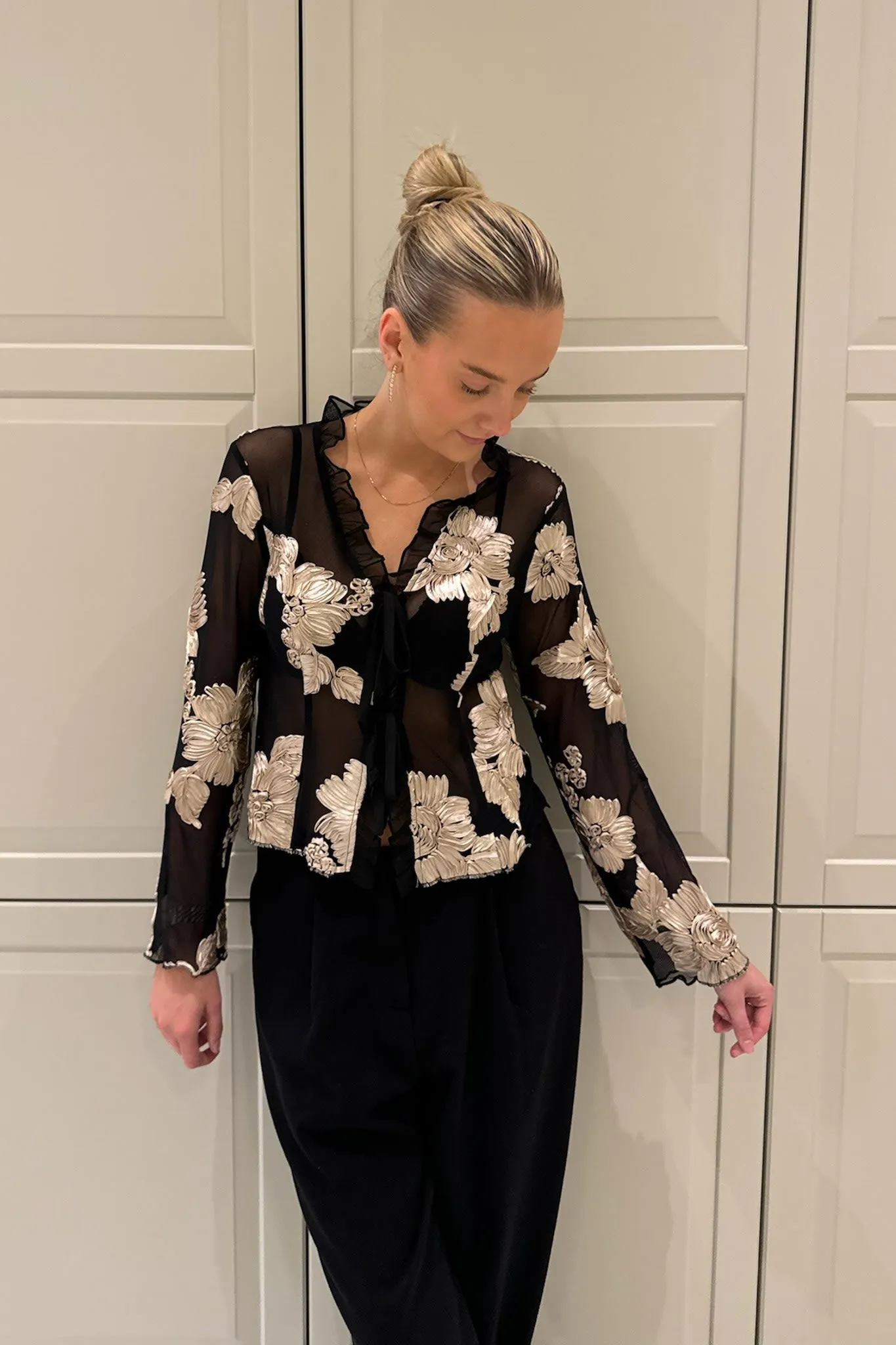 MarlyIC Mesh Top - Sort Beige Blomst
