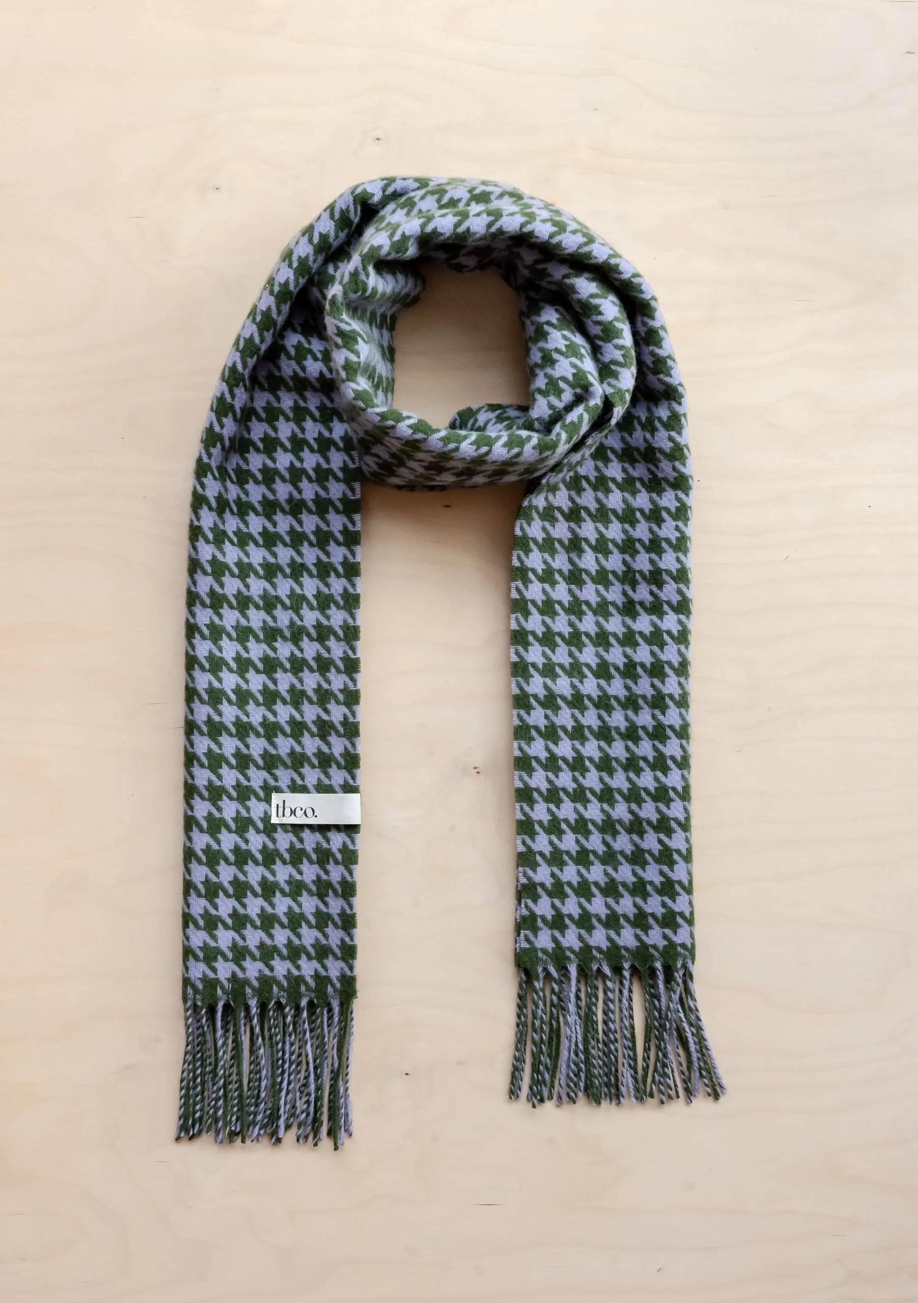 Men's Lambswool Scarf in Olive Houndstooth