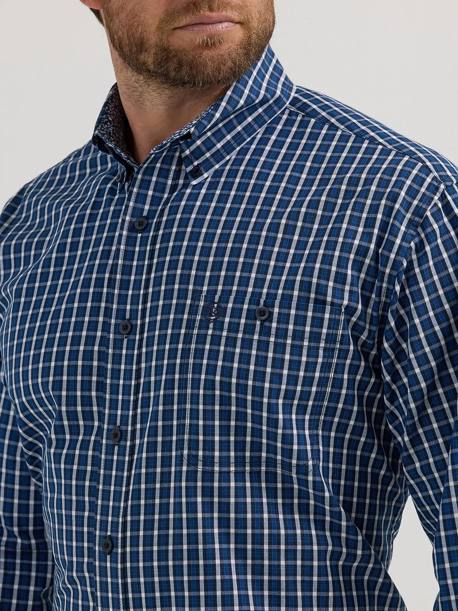 Men's Wrangler George Strait Long Sleeve Button Down - Deep Sea Plaid