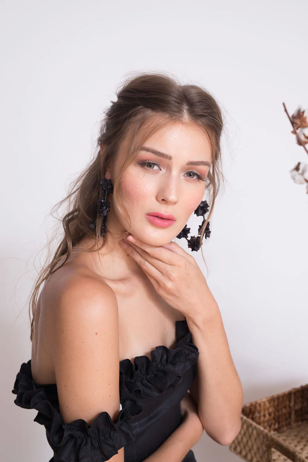 MEXICO Ruffled Off Shoulder Midi Dress with Slit (Black Linen)