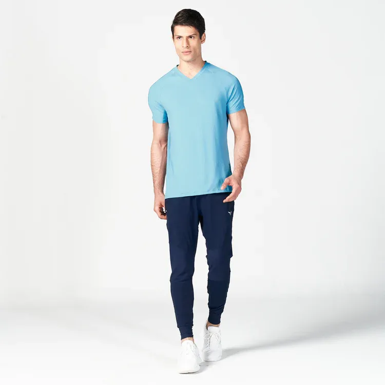 Squatwolf Men's Core V-neck AeroTech Tee