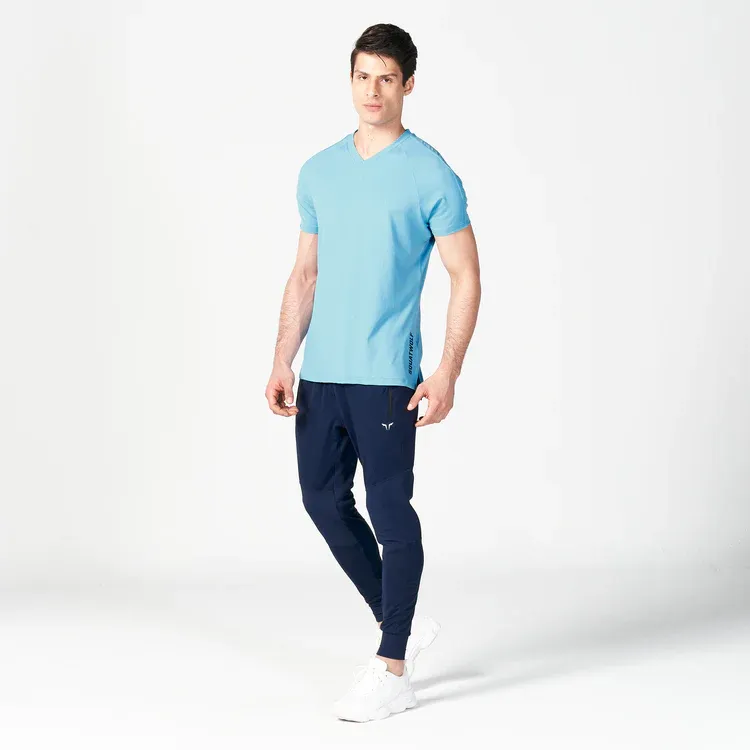 Squatwolf Men's Core V-neck AeroTech Tee