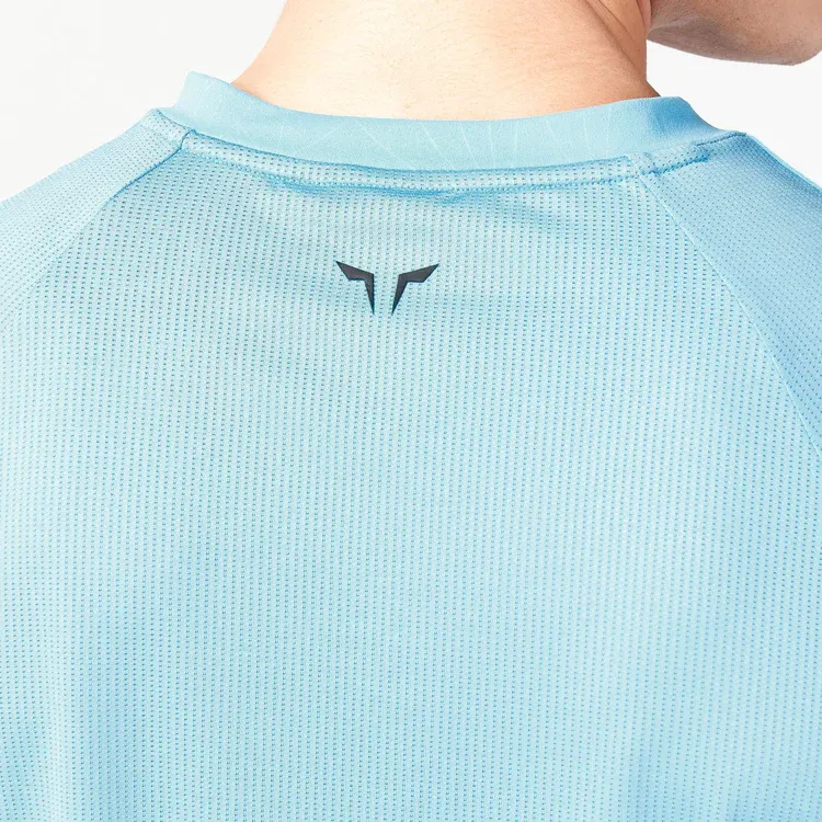 Squatwolf Men's Core V-neck AeroTech Tee