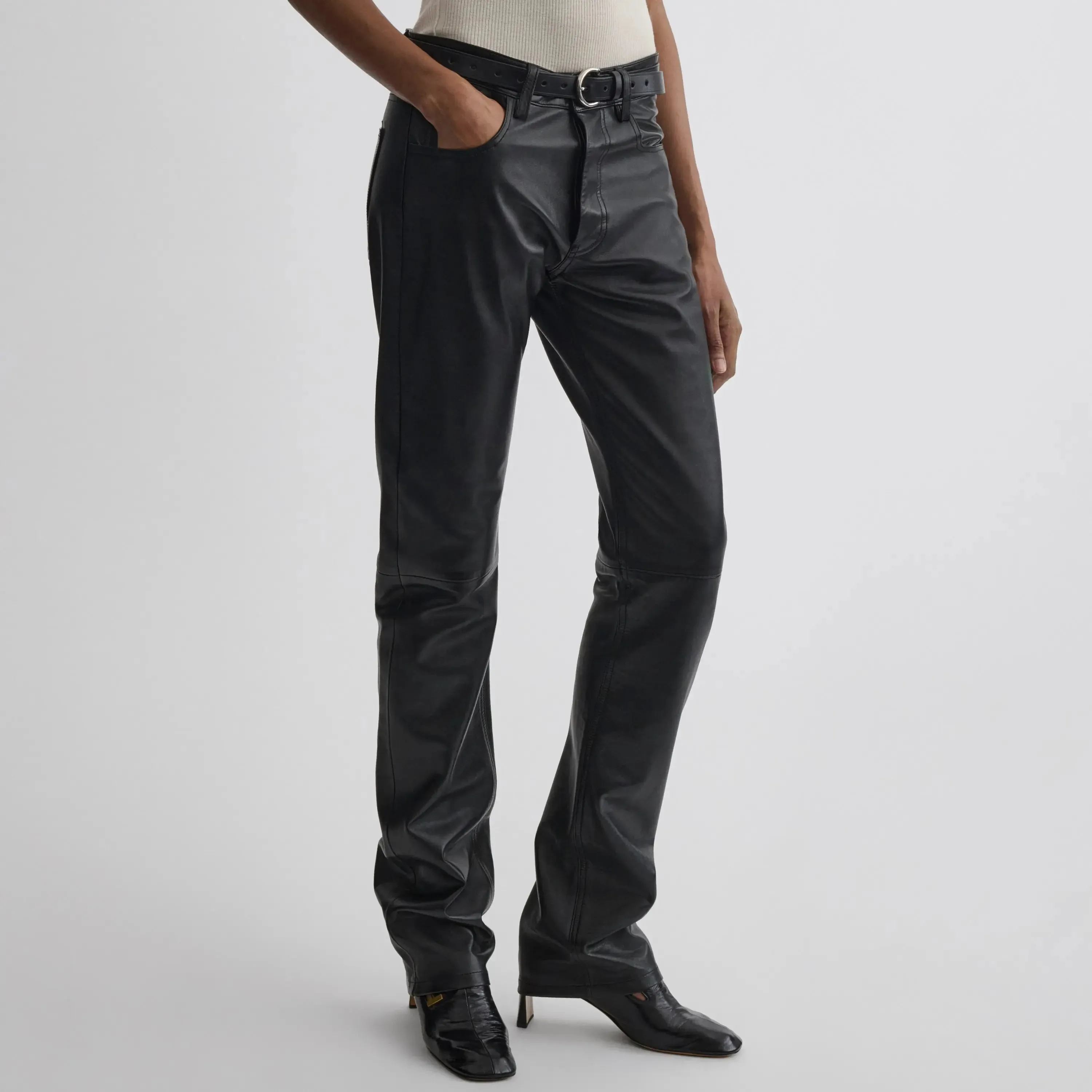STRAIGHT LEG JEANS | black leather