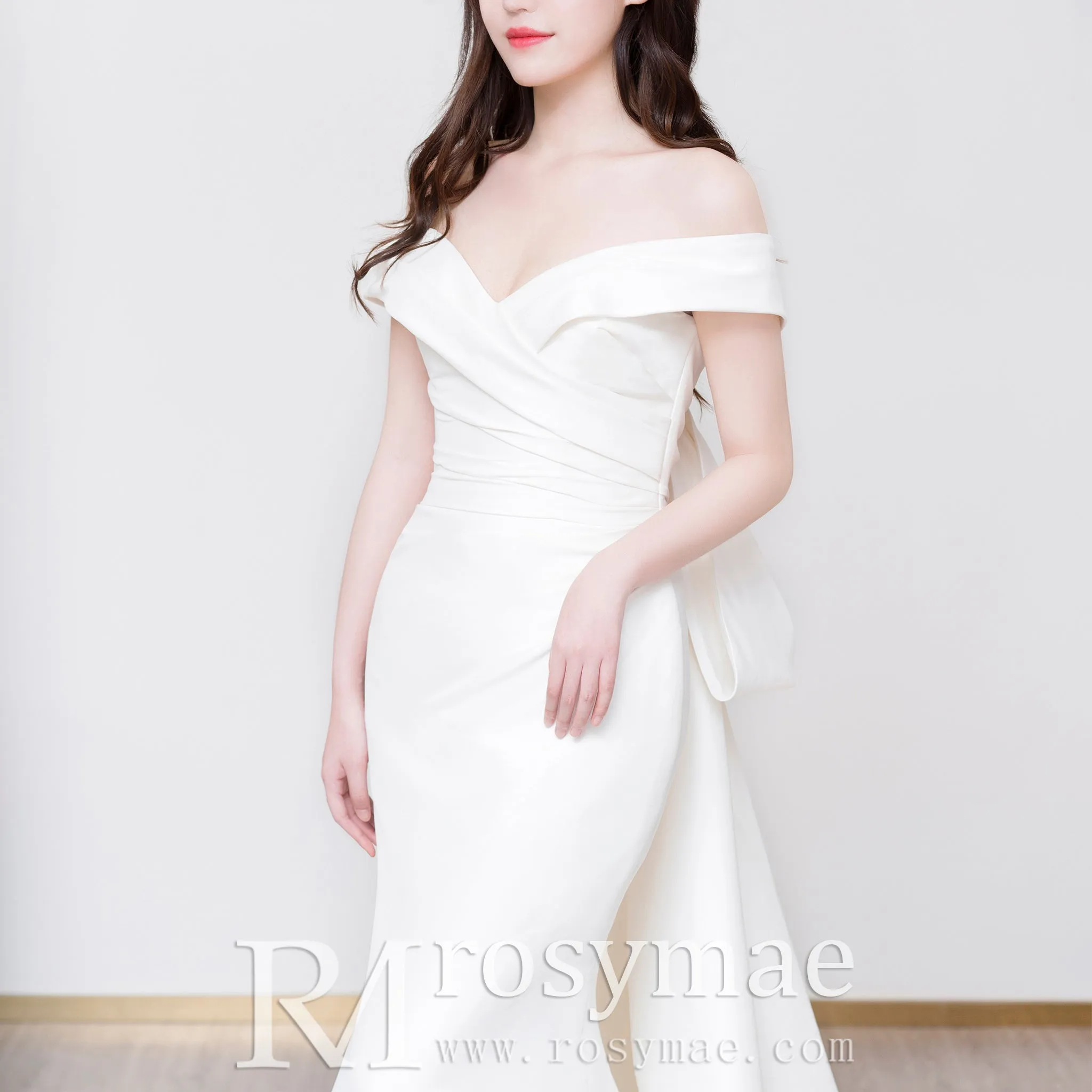 Trumpet Mermaid Satin Wedding Dresses with Long Bowknot