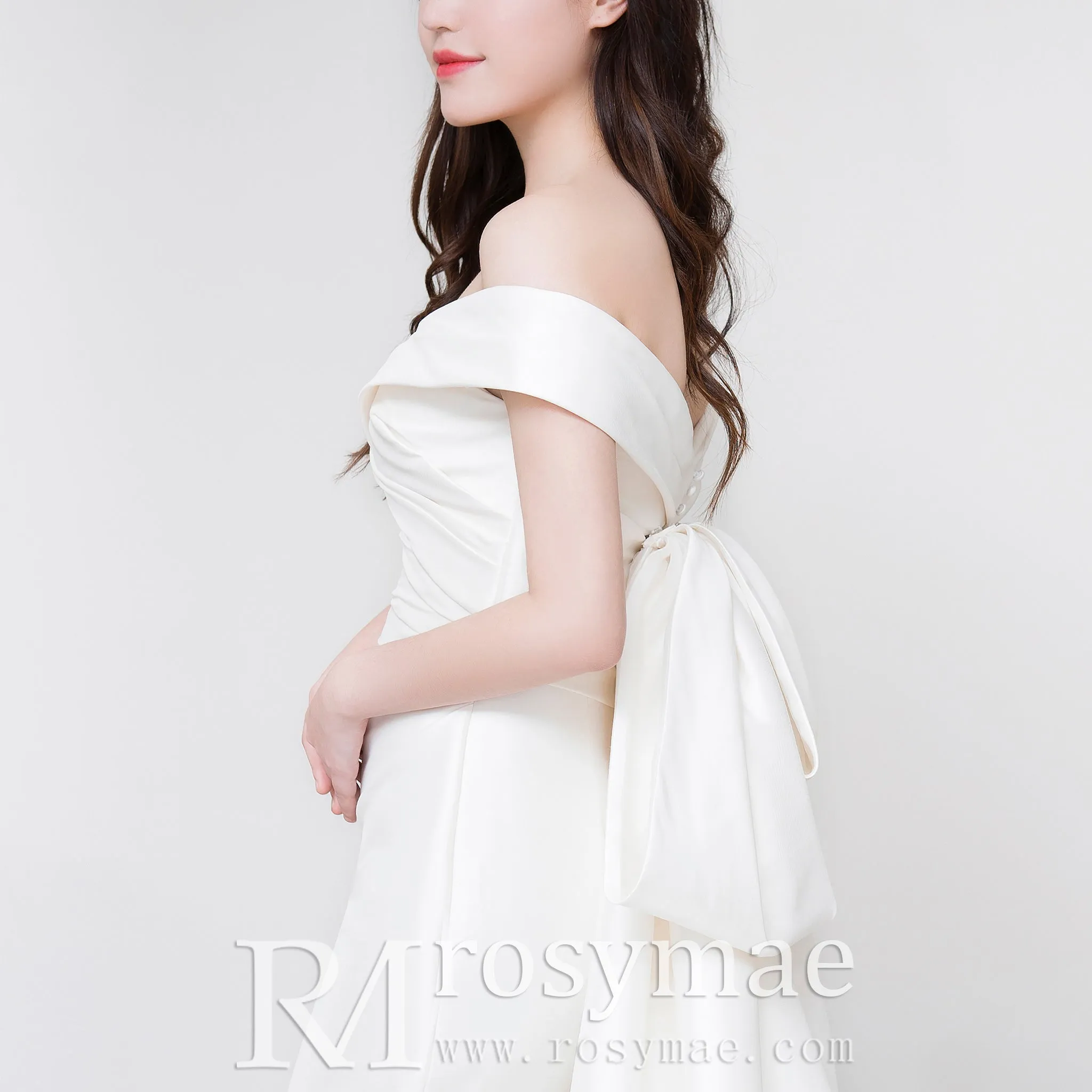 Trumpet Mermaid Satin Wedding Dresses with Long Bowknot