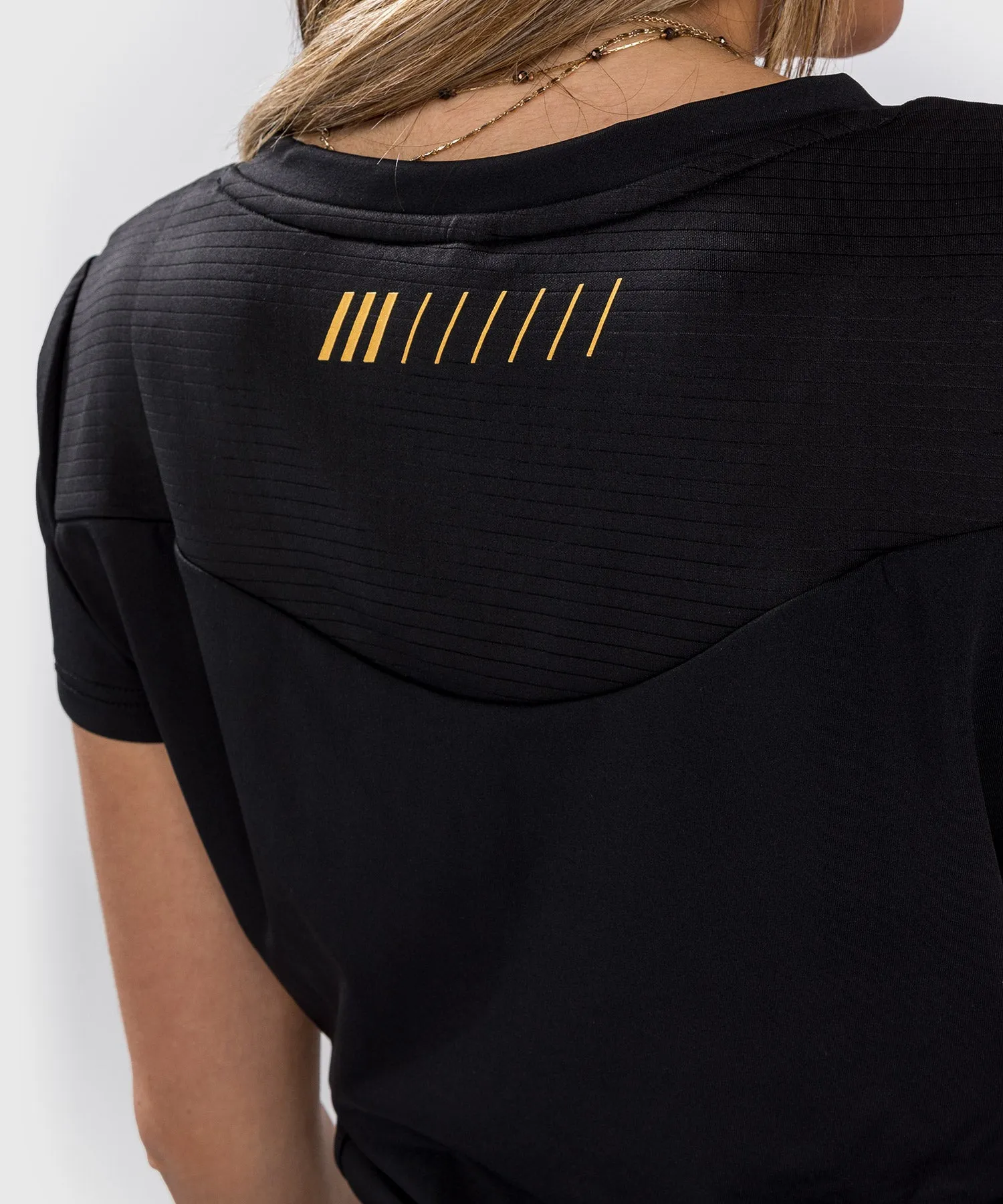 Venum Tempest 2.0 Dry Tech T-shirt :  Schwarz / Gold
