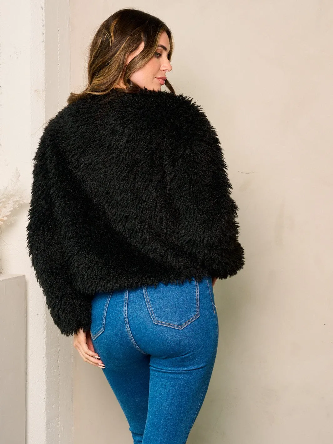 WOMEN'S LONG SLEEVE BUTTON CLOSURE SURPLICE SHERPA COAT