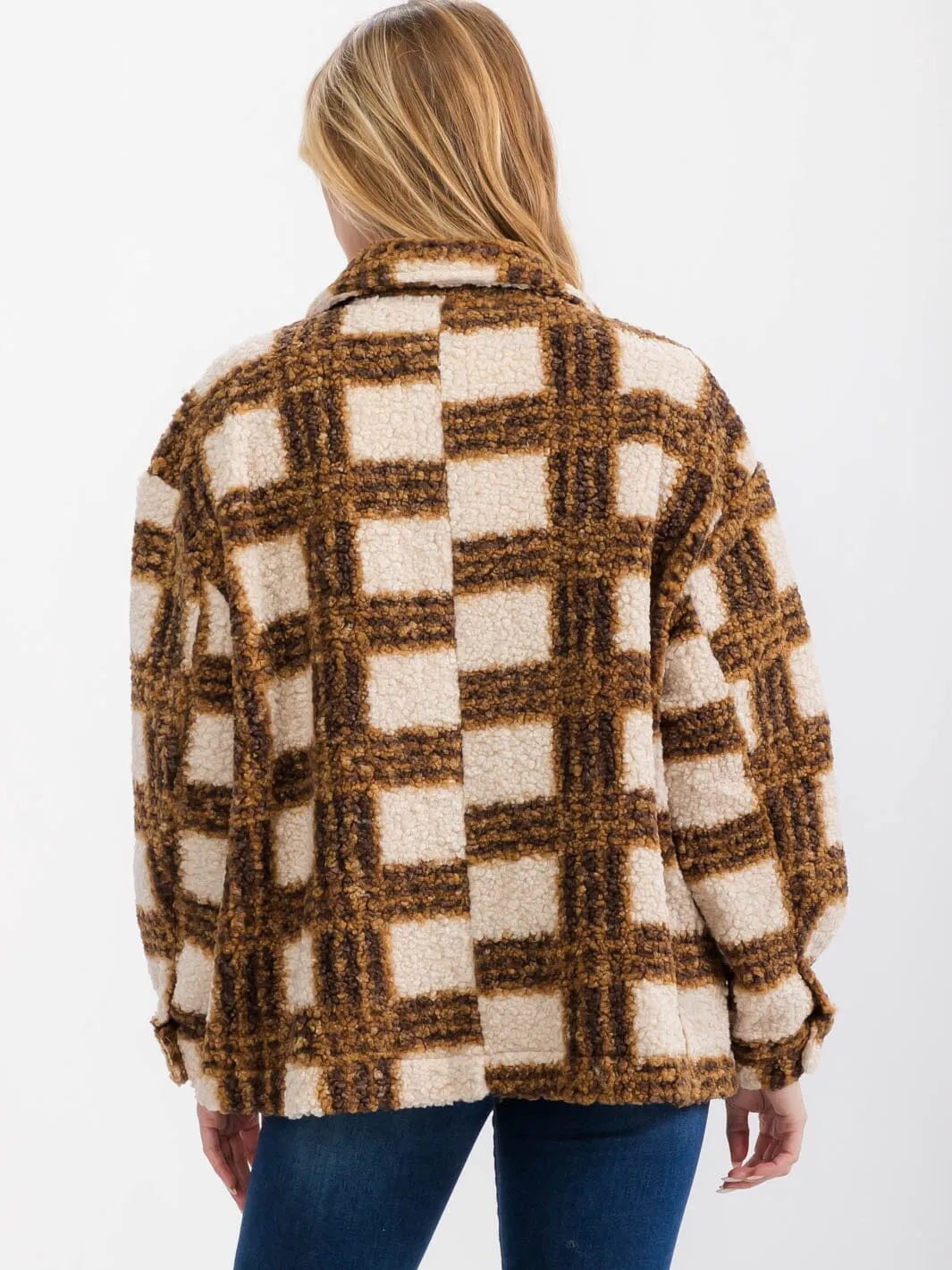 WOMEN'S LONG SLEEVE FRONT POCKETS BUTTON CLOSURE SHERPA PLAID JACKET